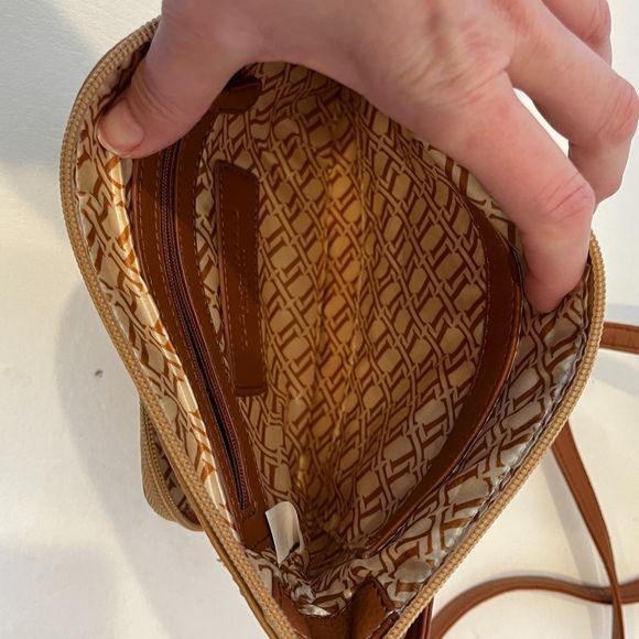 Tignanello Tan Cream Crossbody Leather Bag Outside Card Slots Wallet - Picture 6 of 7